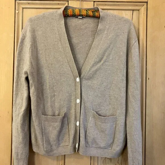 J.Crew Womens Cashmere Patch-Pocket Cardigan Sweater Size Medium Beige FA EXC - Picture 4 of 10